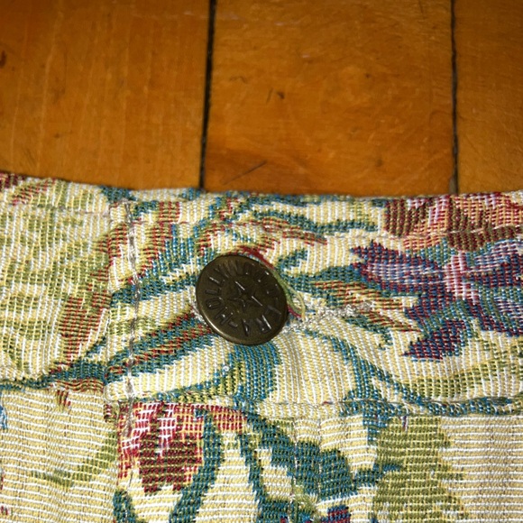 Vintage floral style midi skirt - Picture 3 of 8